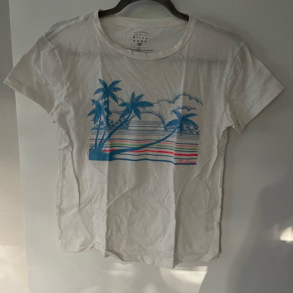 Billabong graphic tee